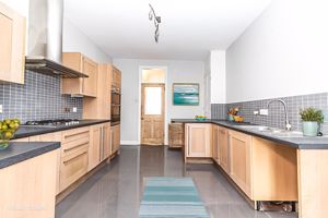 Kitchen- click for photo gallery